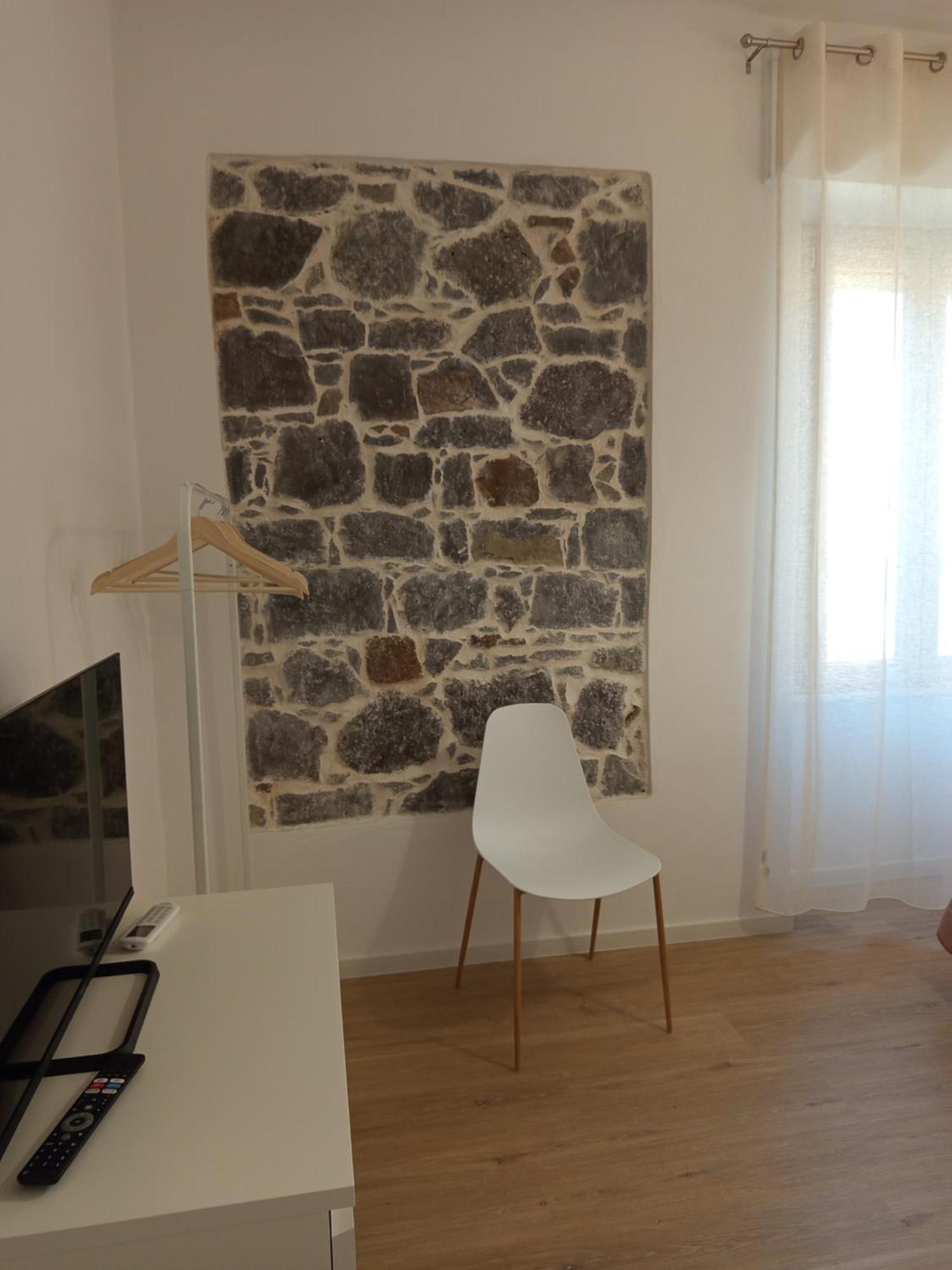Lormar House Apartment โอริสตาโน ภายนอก รูปภาพ